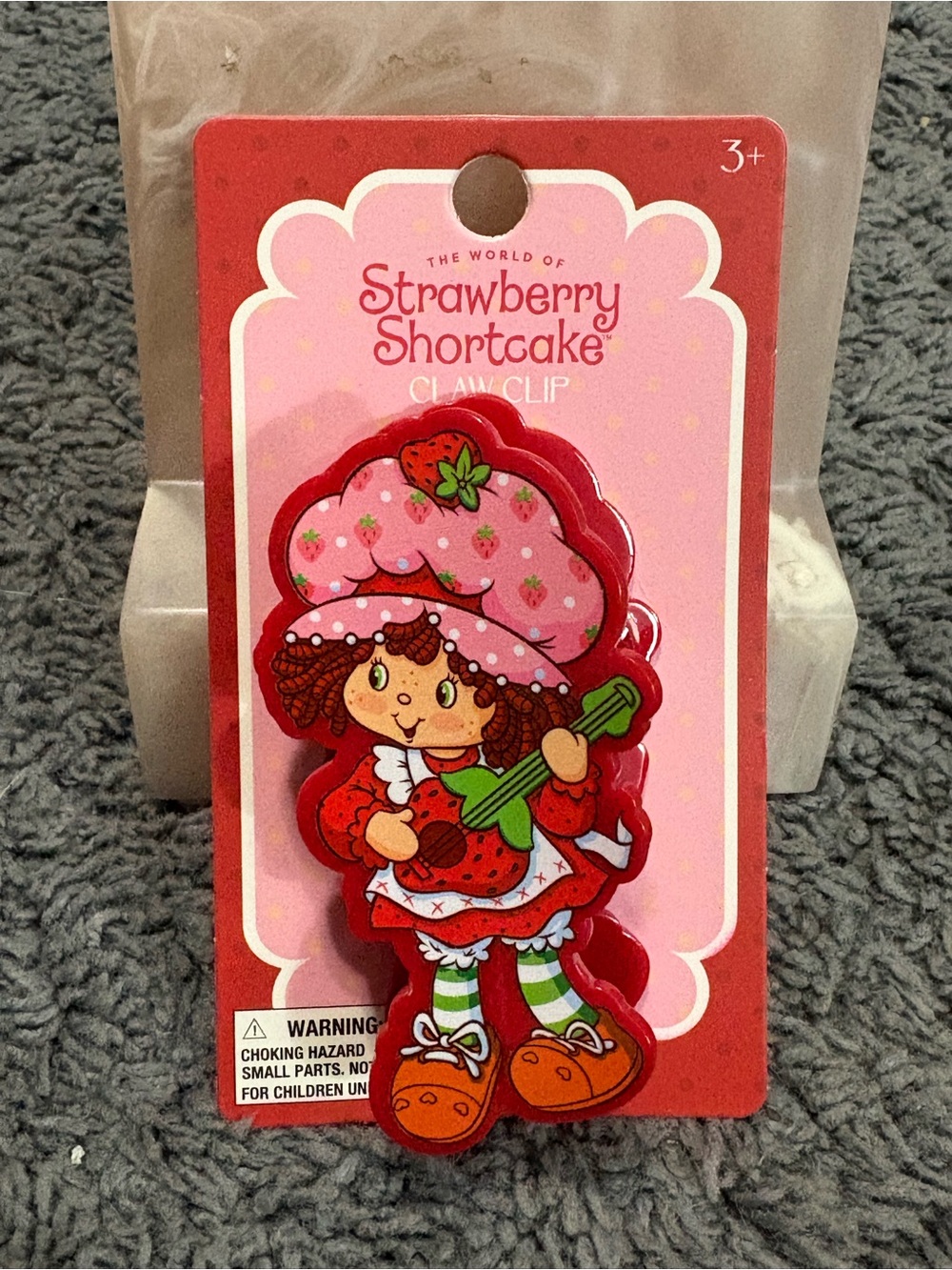 NWT Strawberry Shortcake playing a strawberry guitar themed hair claw clip